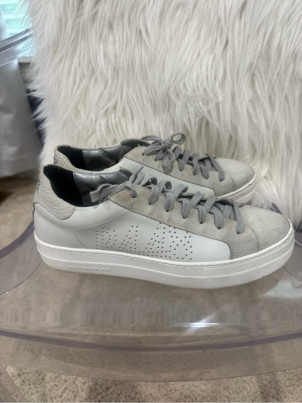 P448 Thea Platform White & Light Gray Coyote Low-Top Leather Sneakers